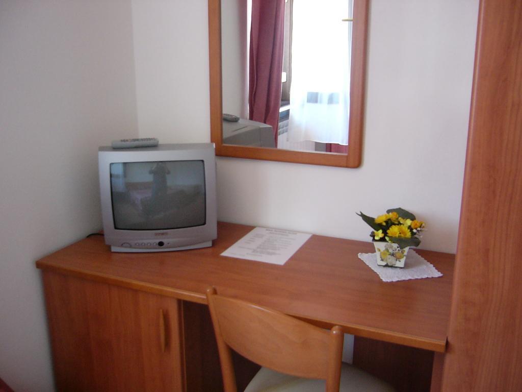 Nonna Alda Bed & Breakfast Viareggio Oda fotoğraf